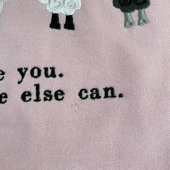 Slightly irregular Black sheep Embroidered Sweatshirt - Picture 4 of 4